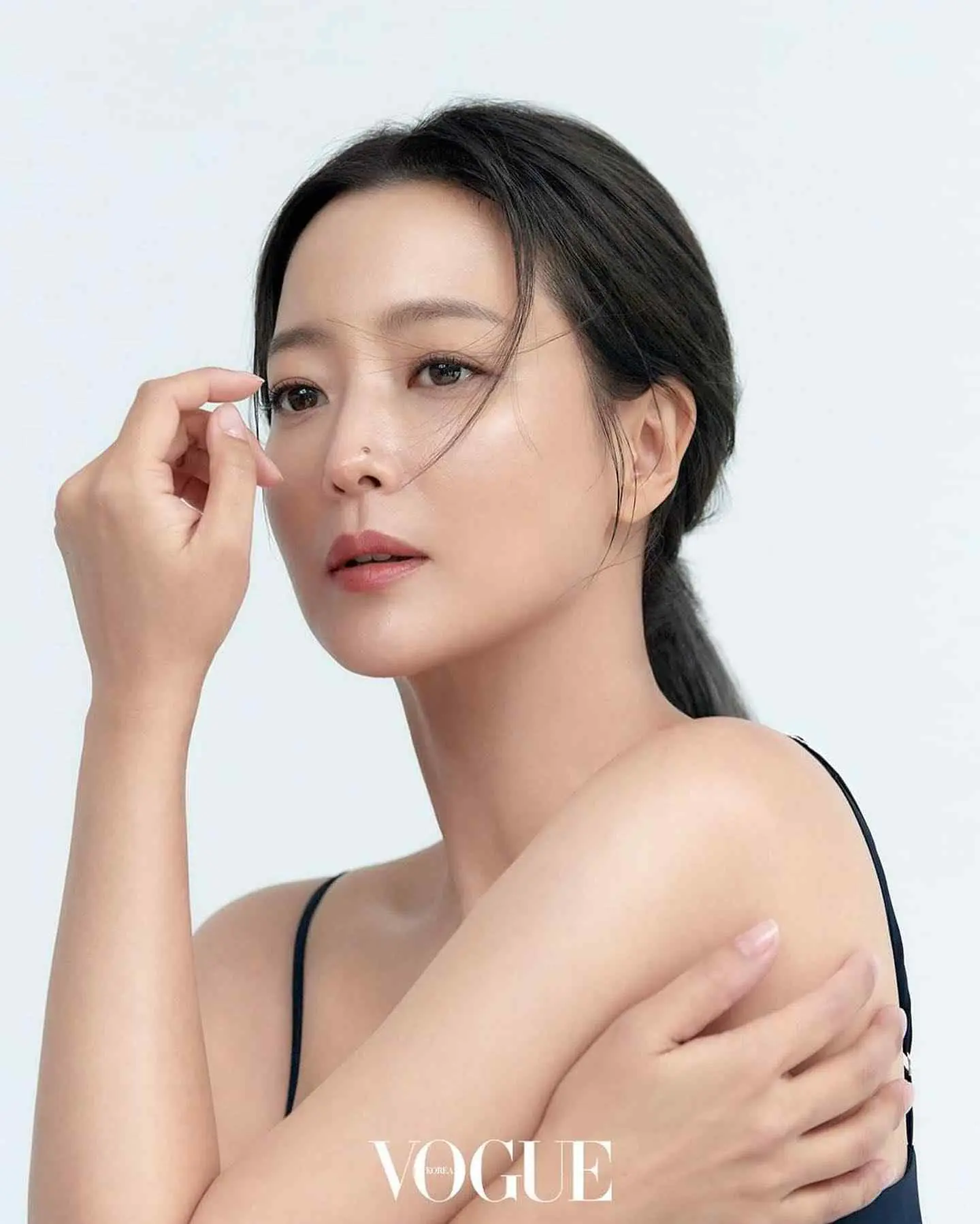 Kim Hee Sun - kim-hee-sun-sexy-3.webp